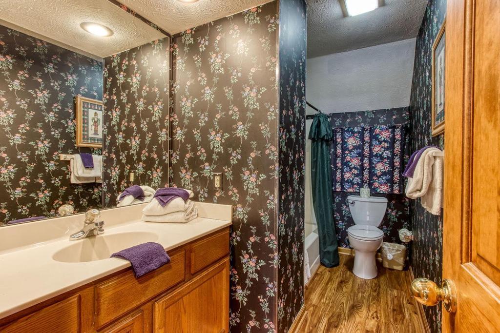 Serenity Heights, Amazing Views, Hot Tub Pool Access, 1089 Free Tickets Each Paid Day, Dollywood Gatlinburg Luaran gambar