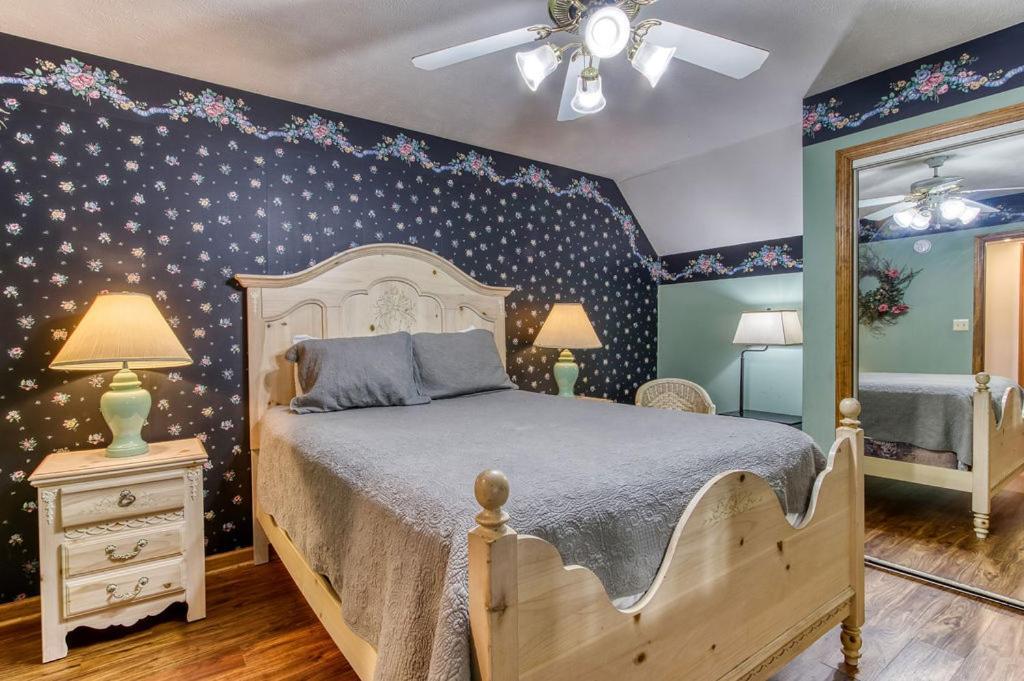 Serenity Heights, Amazing Views, Hot Tub Pool Access, 1089 Free Tickets Each Paid Day, Dollywood Gatlinburg Luaran gambar