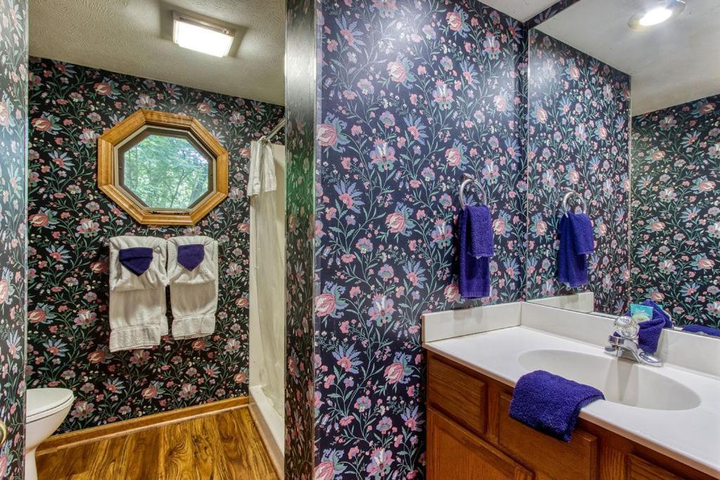 Serenity Heights, Amazing Views, Hot Tub Pool Access, 1089 Free Tickets Each Paid Day, Dollywood Gatlinburg Luaran gambar