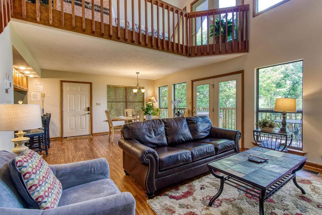 Serenity Heights, Amazing Views, Hot Tub Pool Access, 1089 Free Tickets Each Paid Day, Dollywood Gatlinburg Luaran gambar