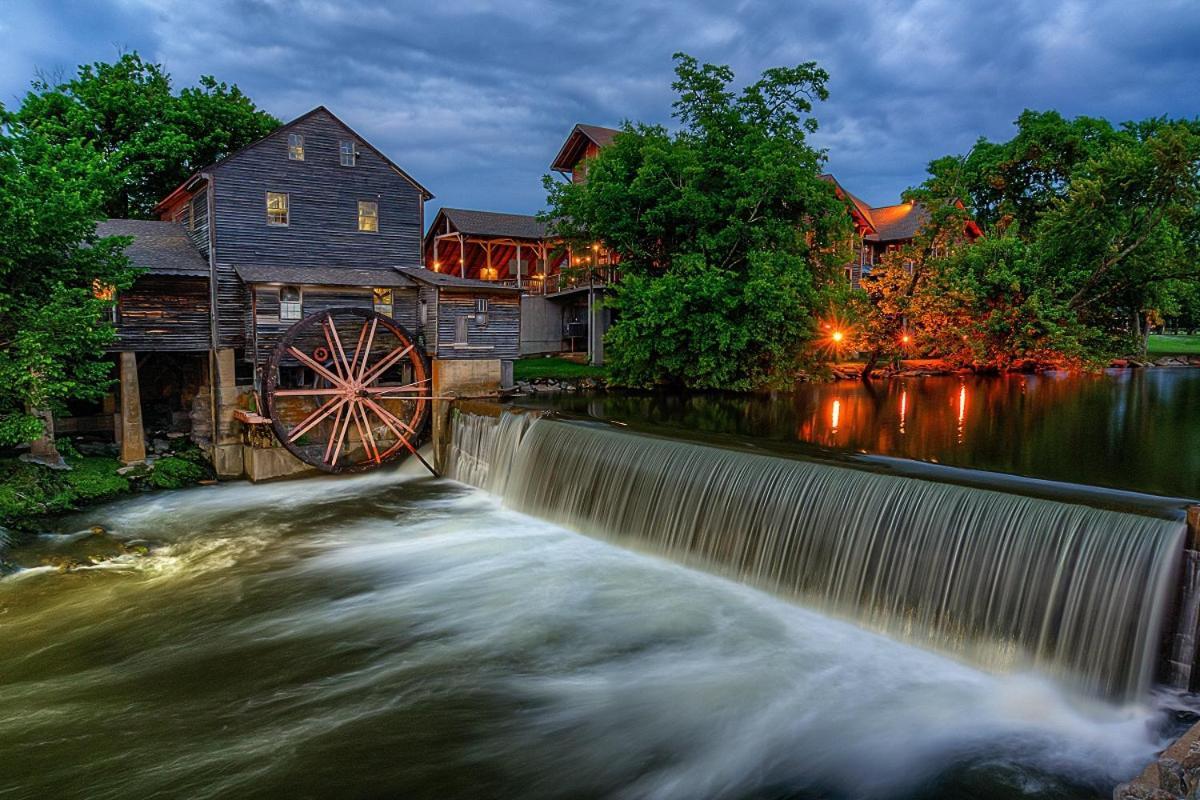 Serenity Heights, Amazing Views, Hot Tub Pool Access, 1089 Free Tickets Each Paid Day, Dollywood Gatlinburg Bilik gambar