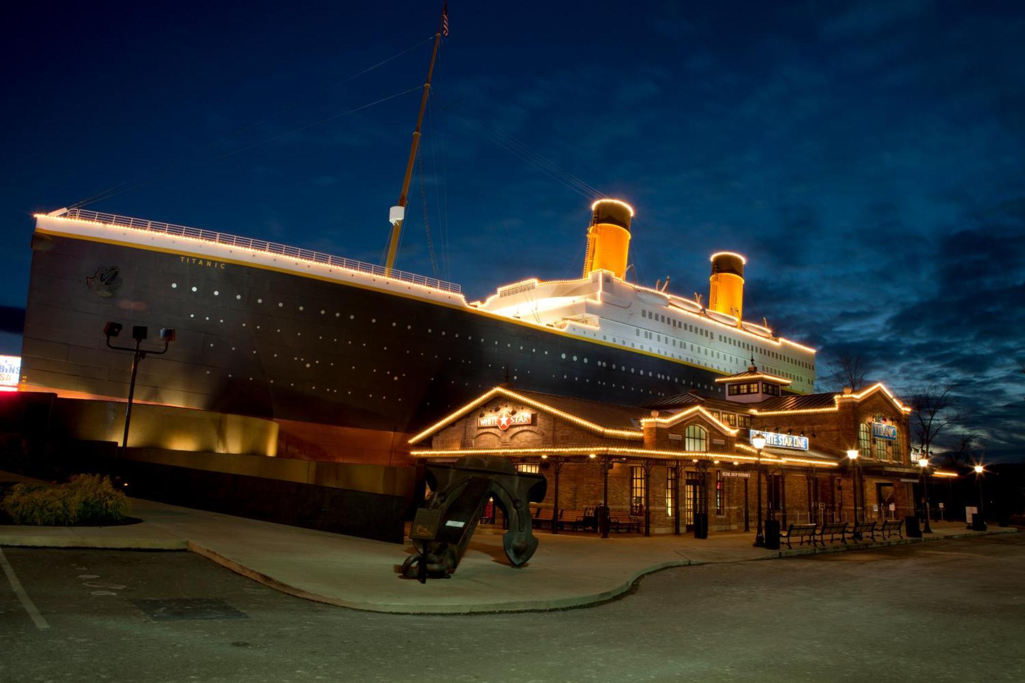 Serenity Heights, Amazing Views, Hot Tub Pool Access, 1089 Free Tickets Each Paid Day, Dollywood Gatlinburg Bilik gambar