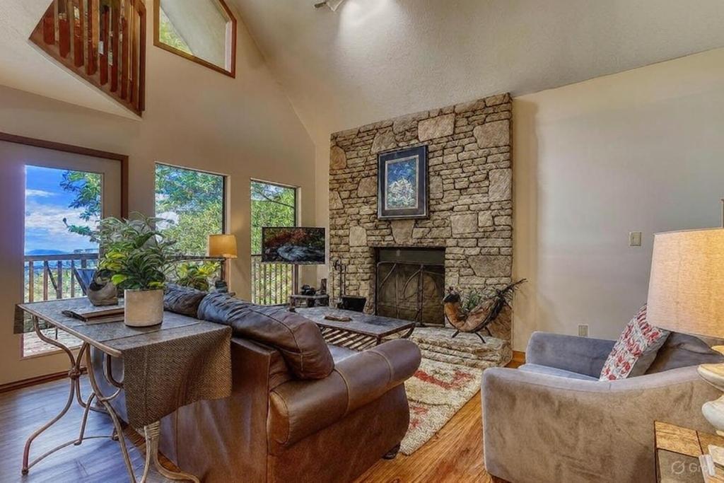 Serenity Heights, Amazing Views, Hot Tub Pool Access, 1089 Free Tickets Each Paid Day, Dollywood Gatlinburg Luaran gambar